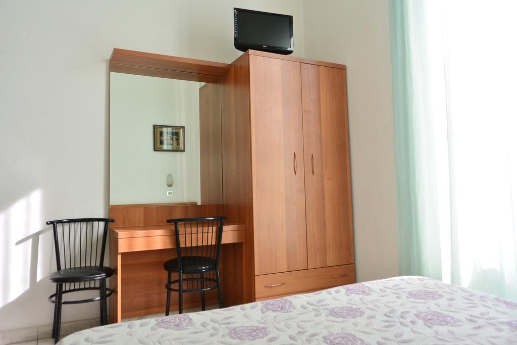 Hotel Oriente Milan Luaran gambar