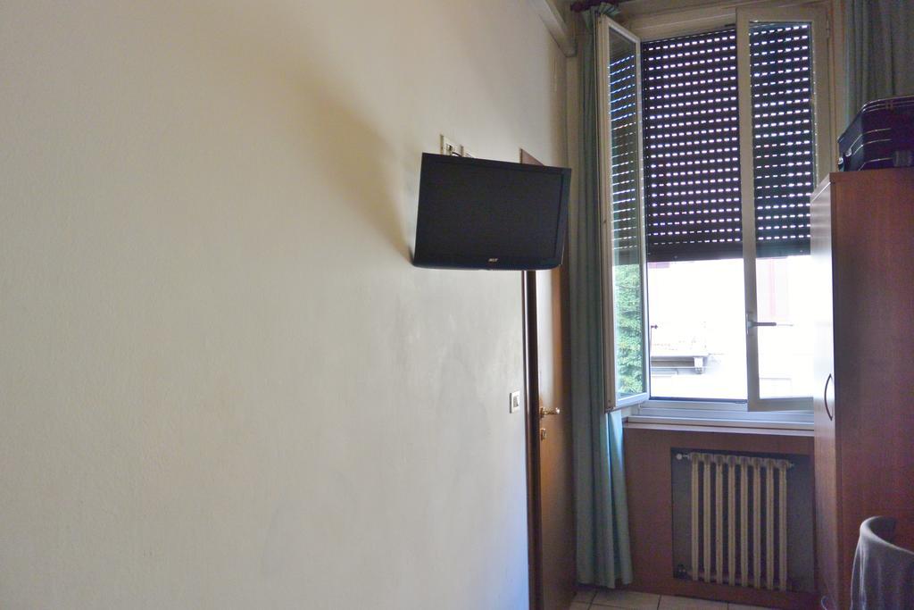 Hotel Oriente Milan Luaran gambar